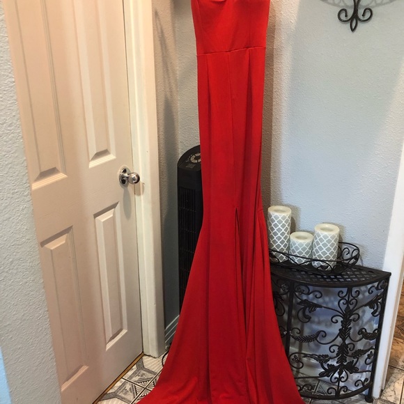 Red prom dress - Picture 3 of 5